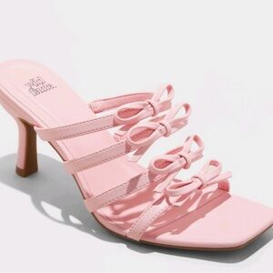 Pink bow heels🎀
